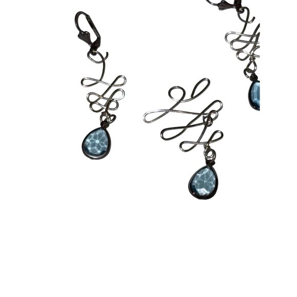 Blue Chrystal Dangle Silver Earrings & Pendant Vintage Artisan Jewelry Set - Picture 6 of 6